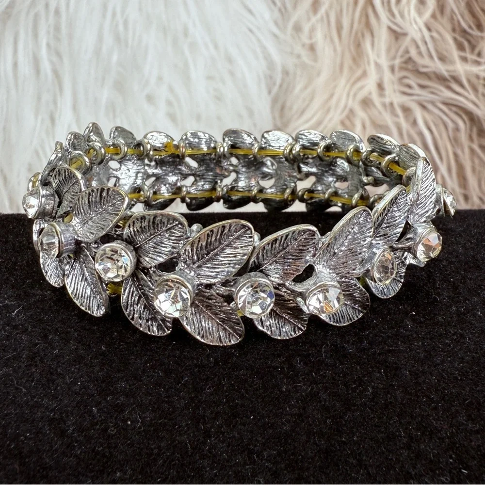 Vintage Aged Silvertone Leaf Stretch Bracelet with Bling Accents
